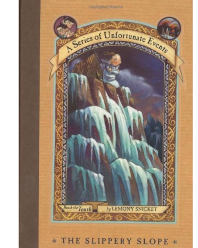 کتاب The Slippery Slope ( رمان شیب لغزنده A Series of Unfortunate Events Book 10) — جلد کتاب (استاندارد)