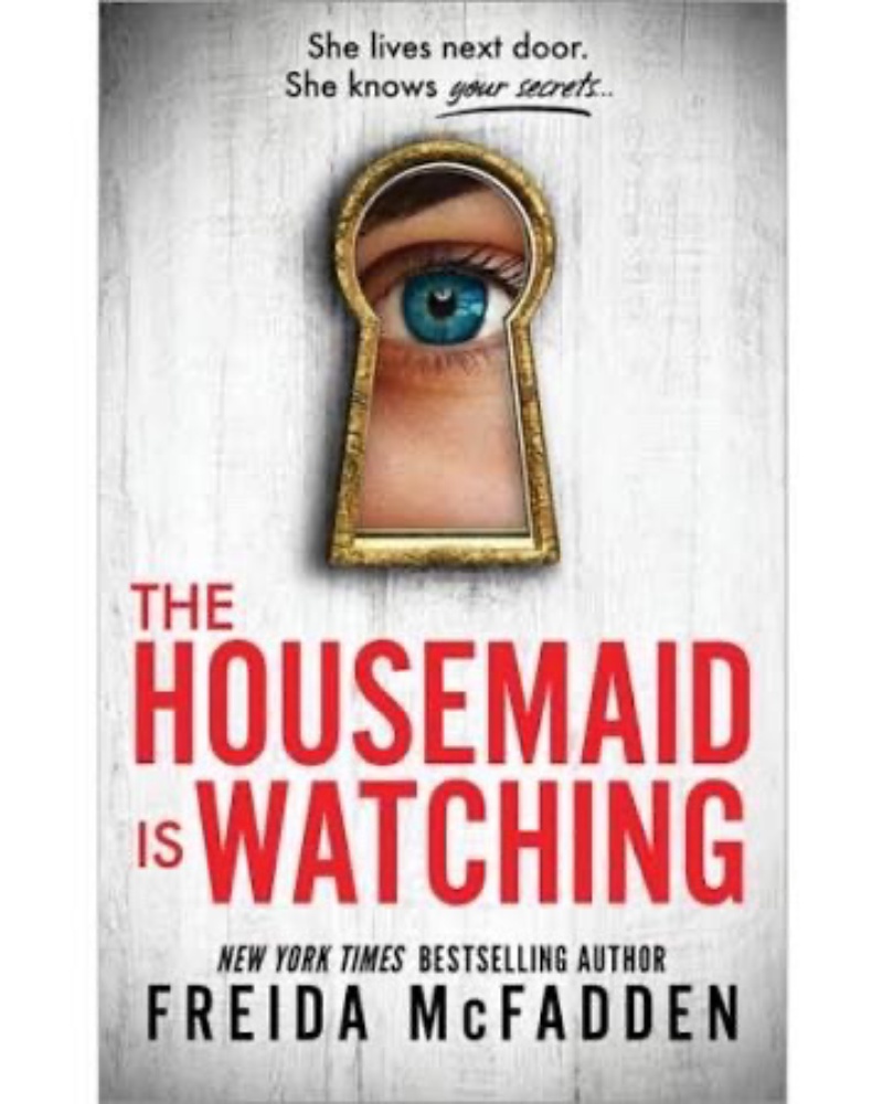کتاب خدمتکار تماشا میکند The Housemaid Is Watching متن کامل بدون حذفیات — جلد کتاب (استاندارد)