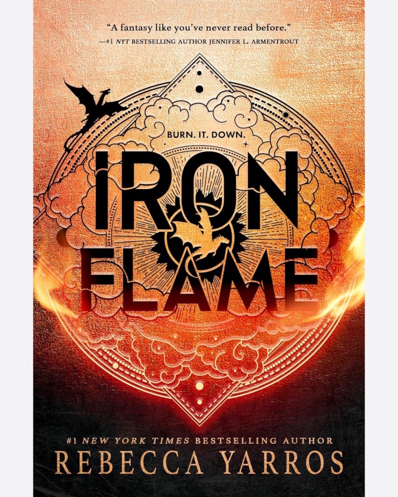 کتاب زبان اصلی Iron Flame — جلد کتاب (استاندارد)